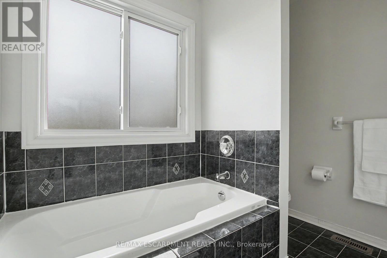 236 Fitzgerald Crescent, Milton, ON