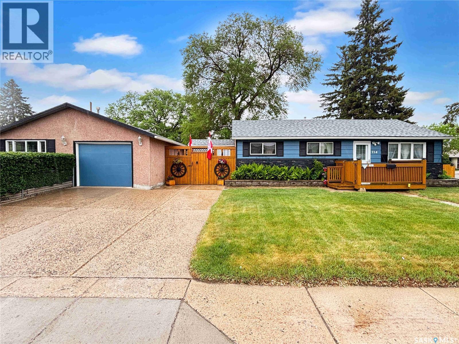 714 S Avenue N, Saskatoon, SK