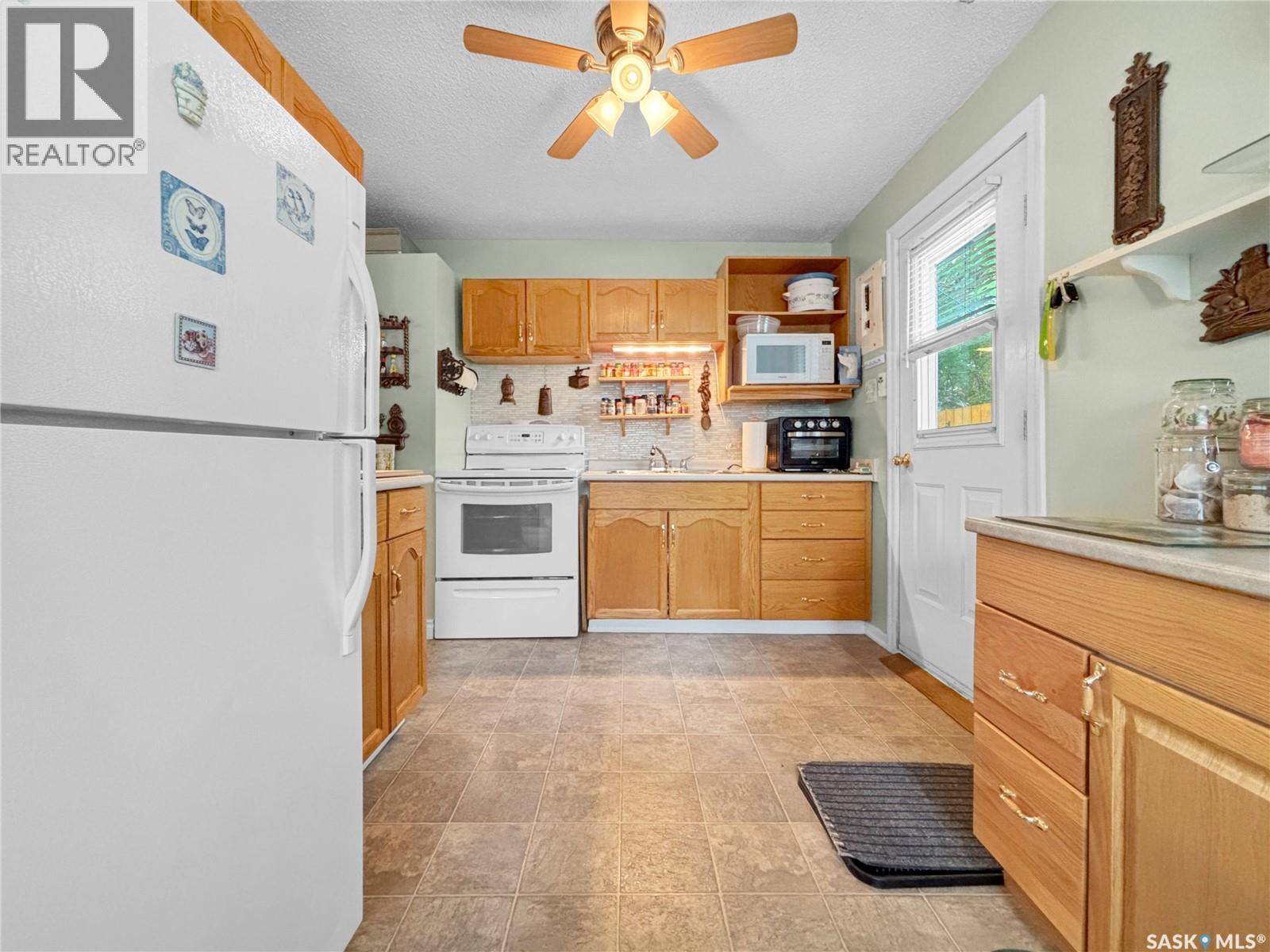 714 S Avenue N, Saskatoon, SK