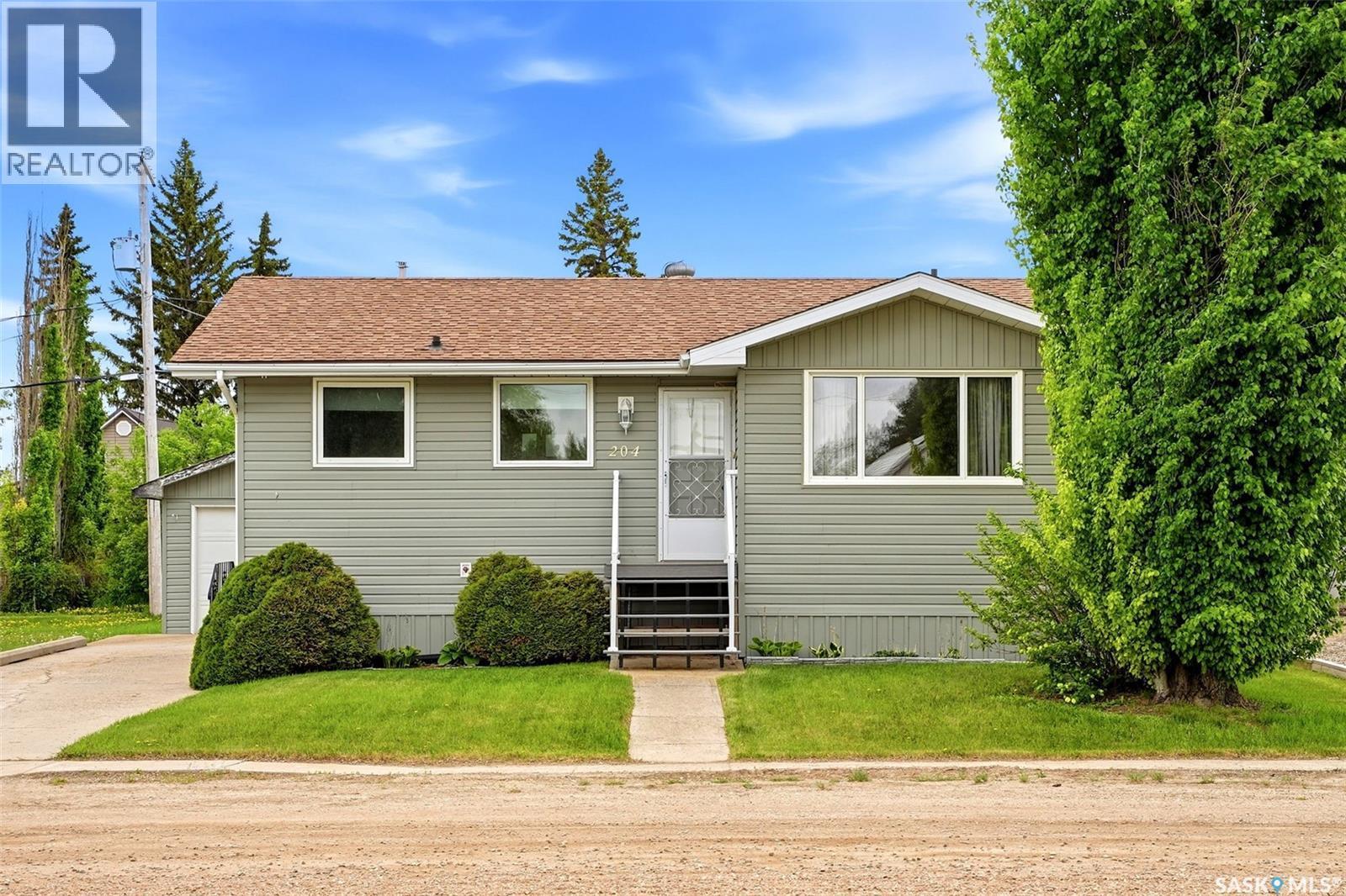 204 1St Avenue, Vibank, SK