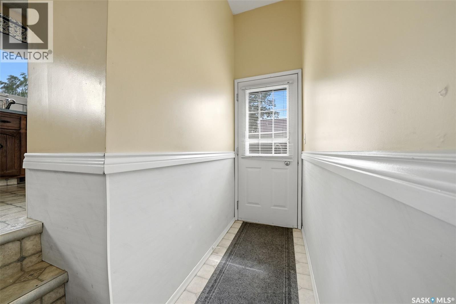204 1St Avenue, Vibank, SK