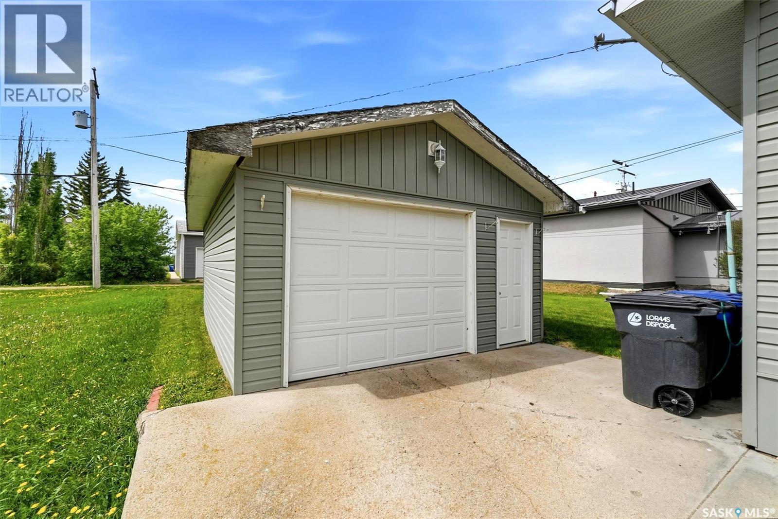 204 1St Avenue, Vibank, SK