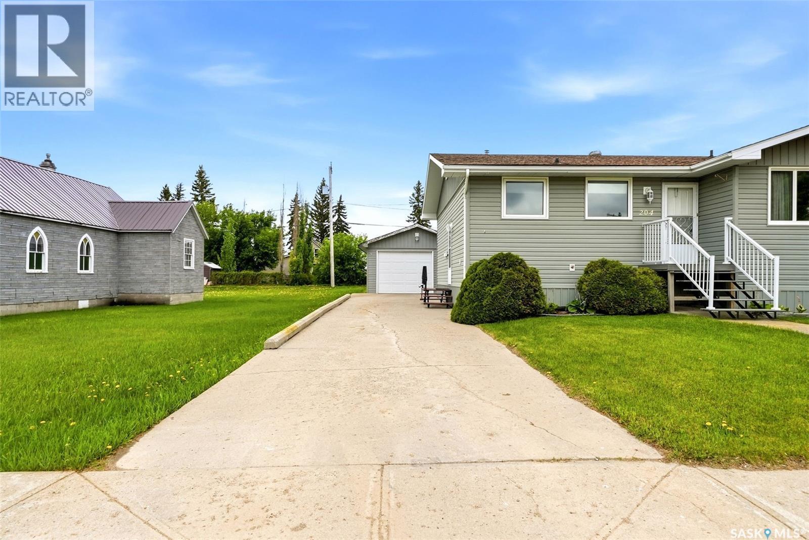 204 1St Avenue, Vibank, SK