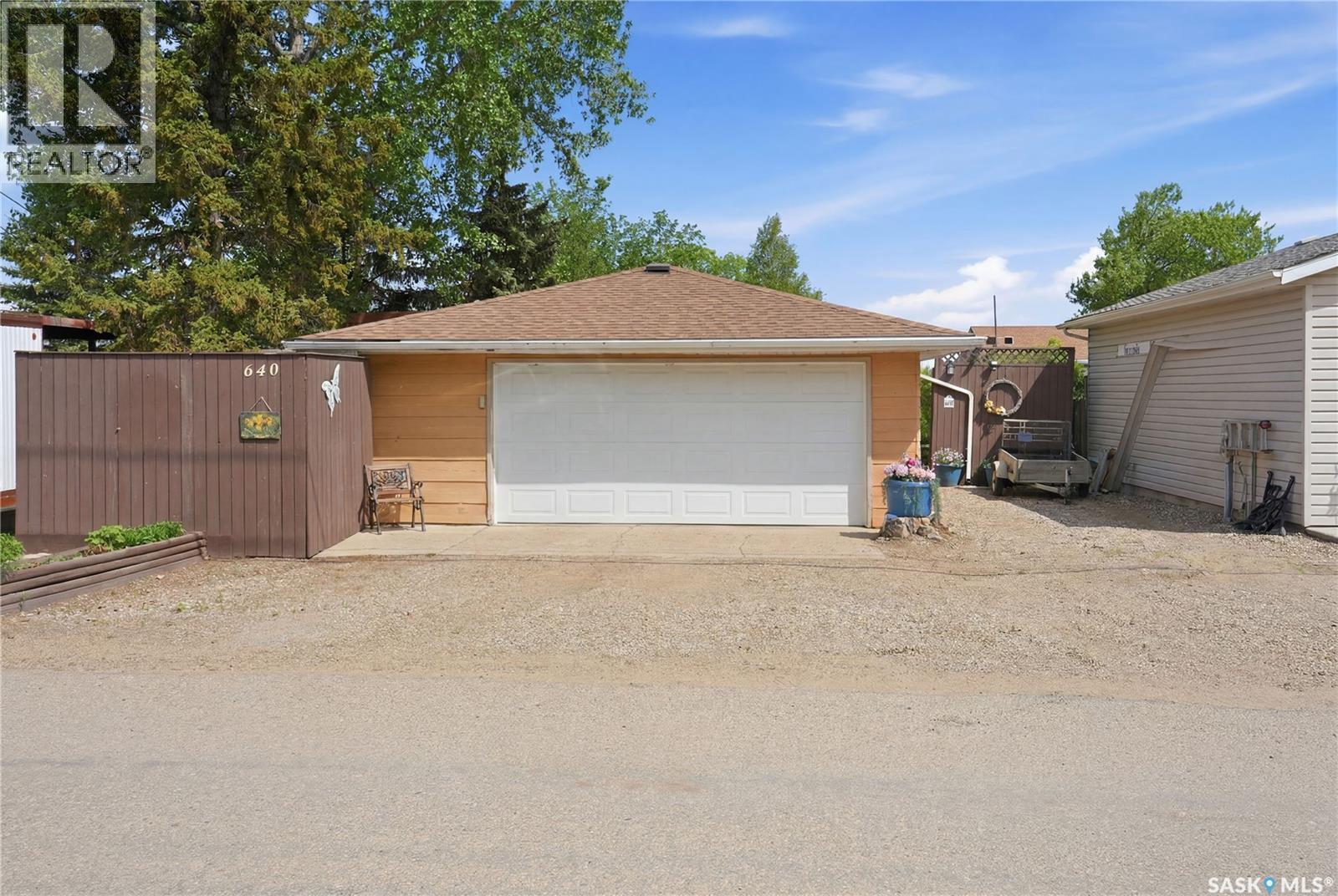 640 Beach Avenue, Meota, SK