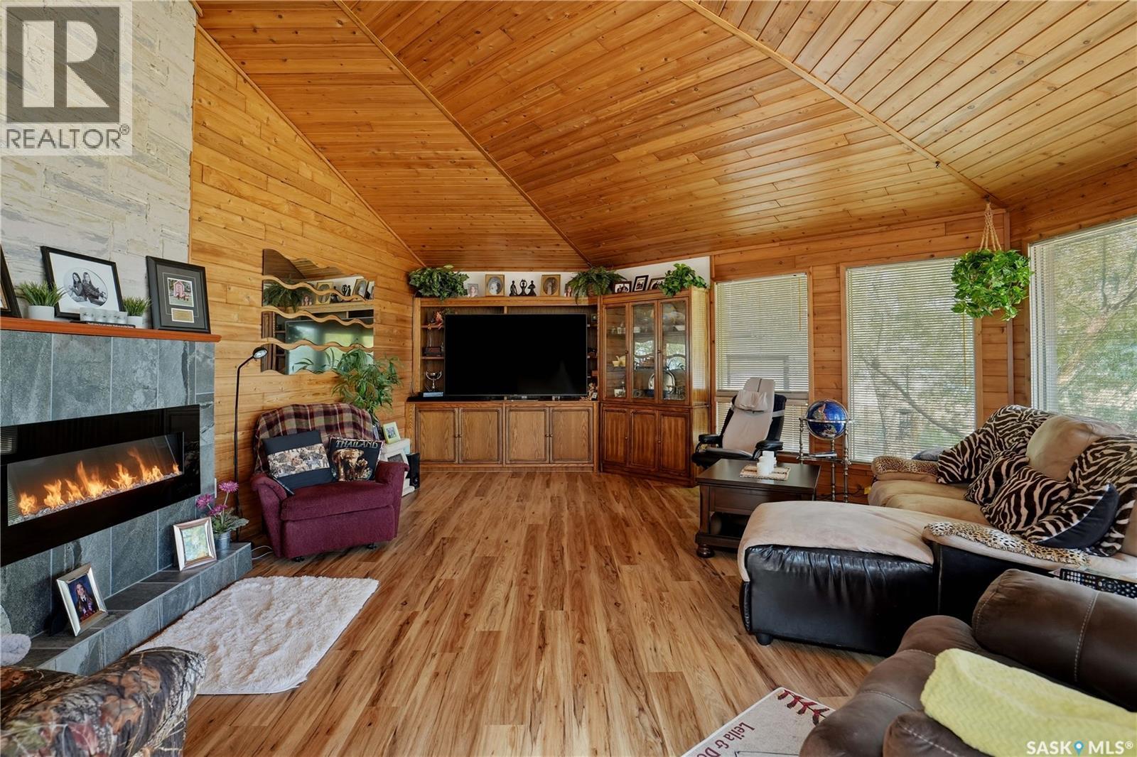 640 Beach Avenue, Meota, SK