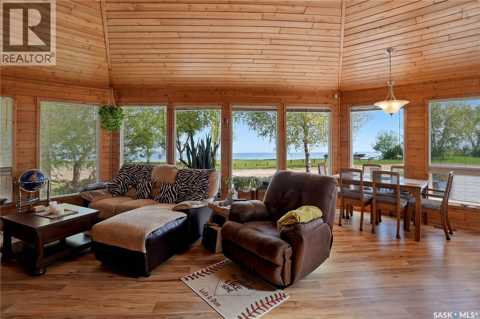 640 Beach Avenue, Meota, SK