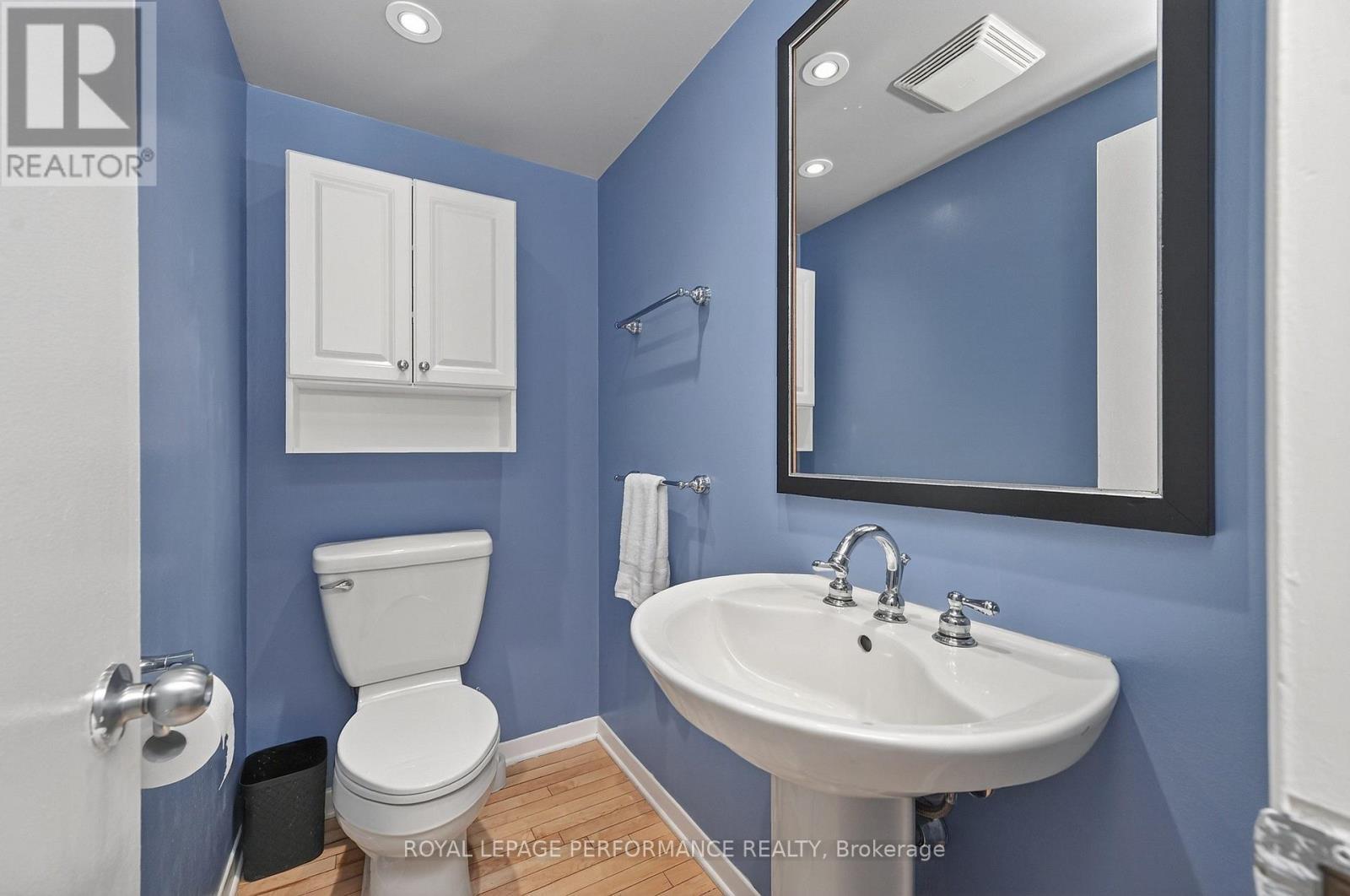 Main level powder room - 1799 Dorset Drive, Ottawa, ON