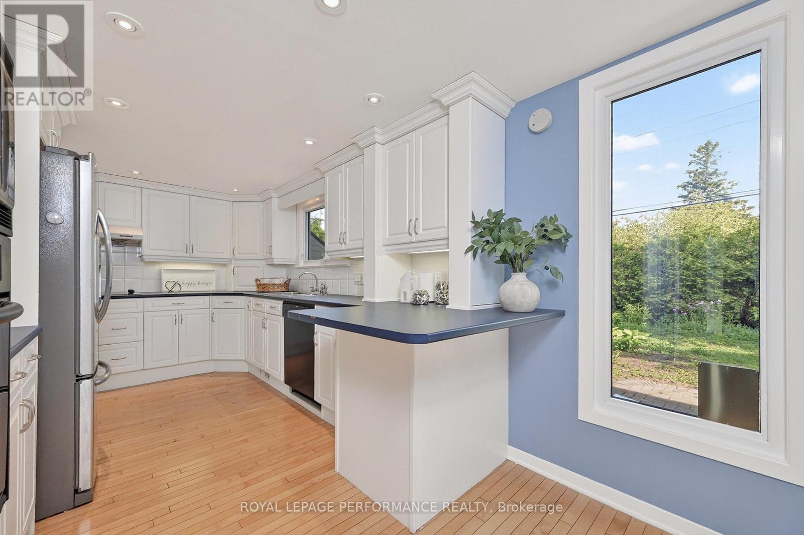 Kitchen - 1799 Dorset Drive, Ottawa, ON