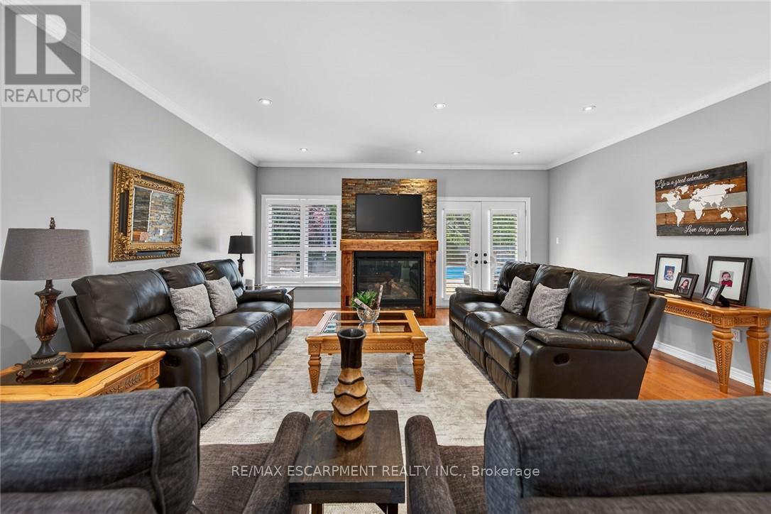 5 Royal Troon Drive, Brant, ON