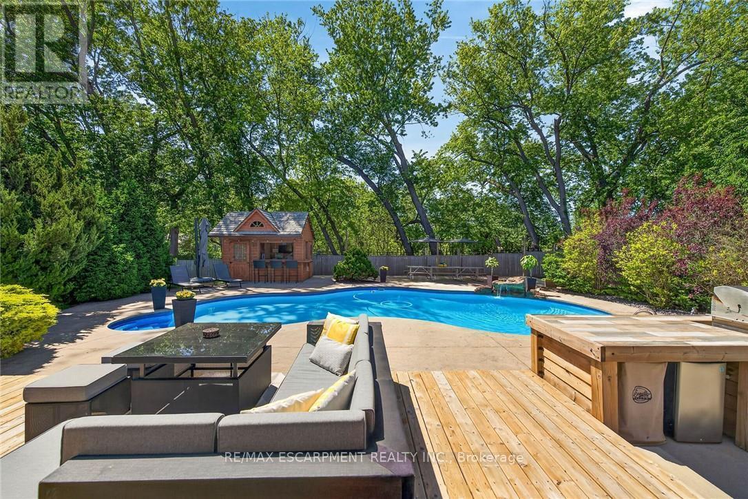 5 Royal Troon Drive, Brant, ON