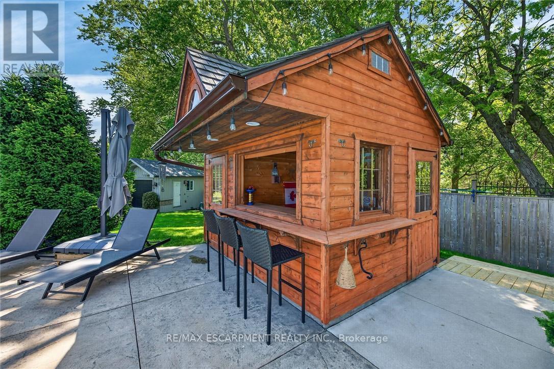 5 Royal Troon Drive, Brant, ON