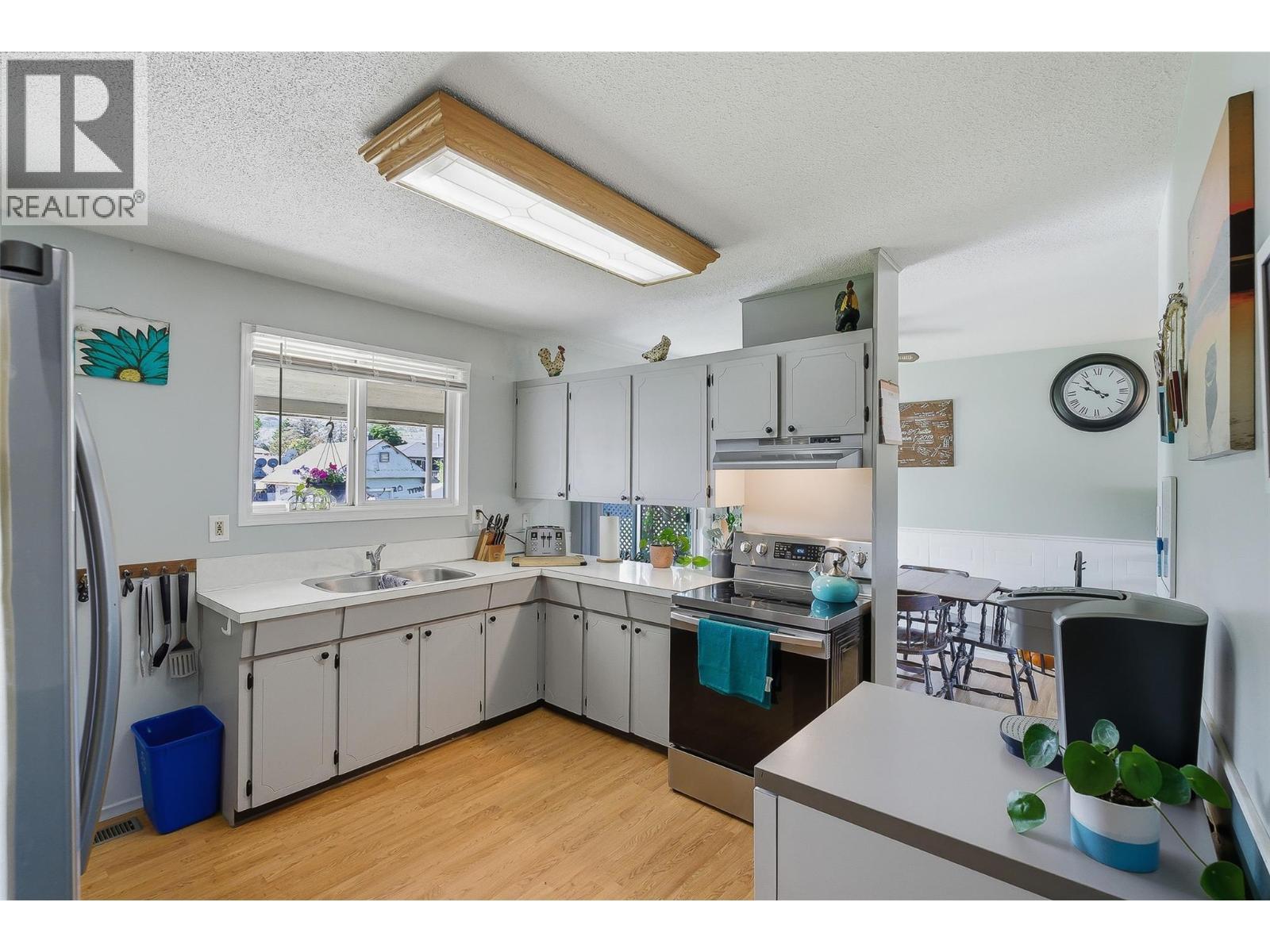 2135 Fleetwood Avenue, Kamloops, BC