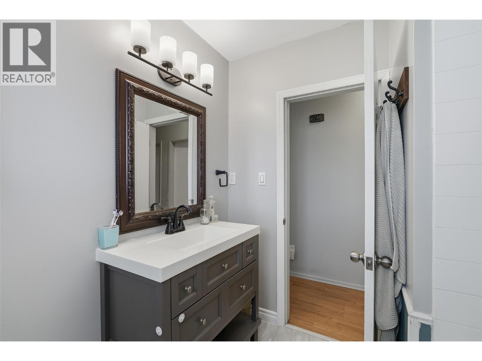 2135 Fleetwood Avenue, Kamloops, BC