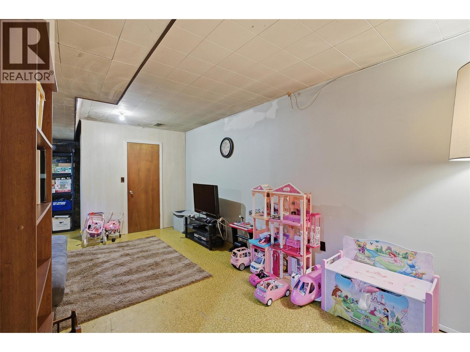 2135 Fleetwood Avenue, Kamloops, BC