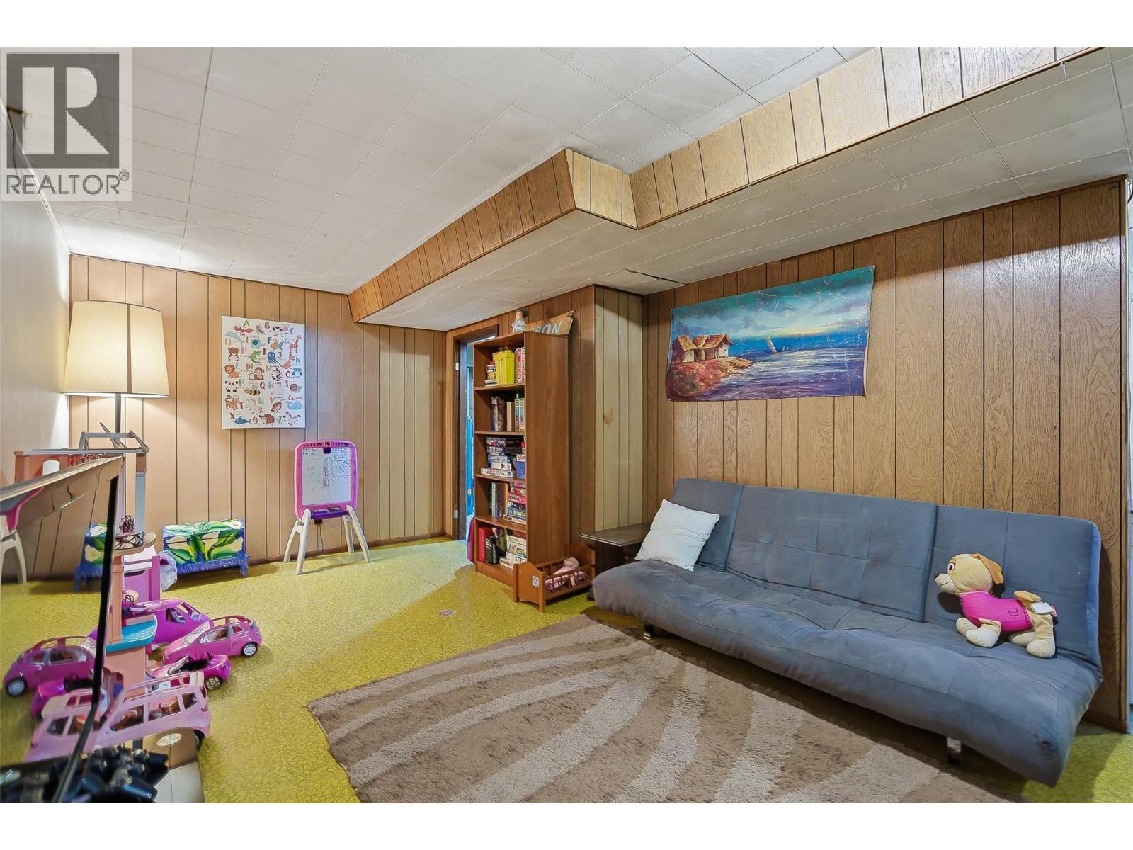 2135 Fleetwood Avenue, Kamloops, BC