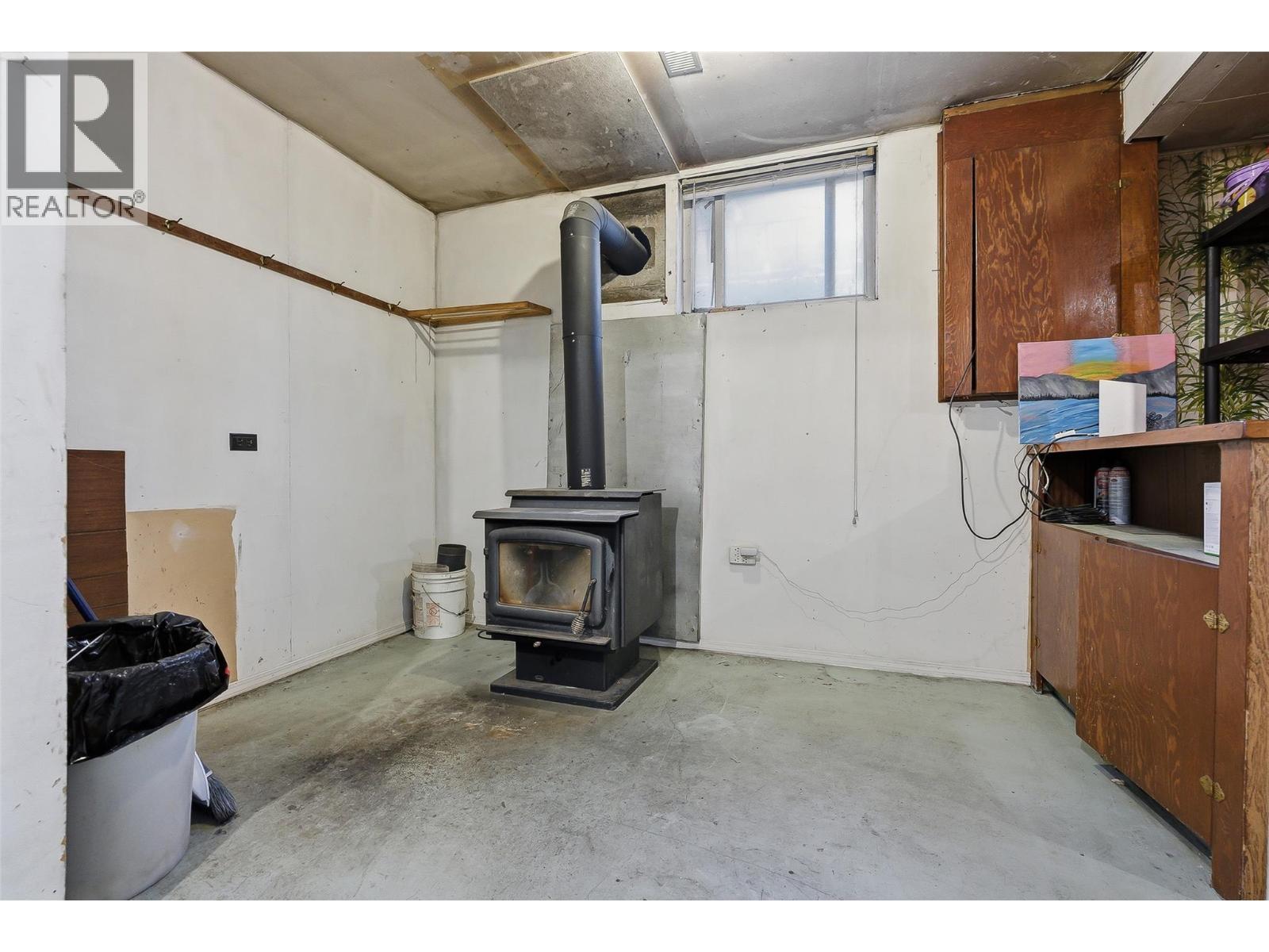 2135 Fleetwood Avenue, Kamloops, BC