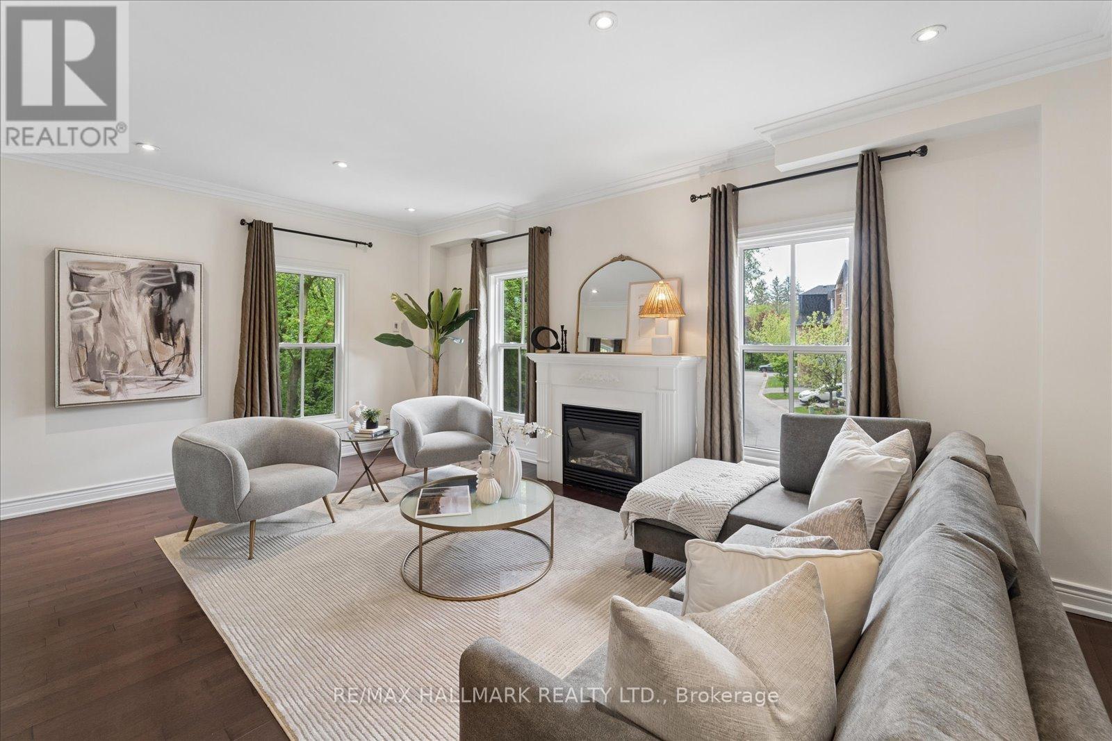13 E J Lennox Way, Markham, ON