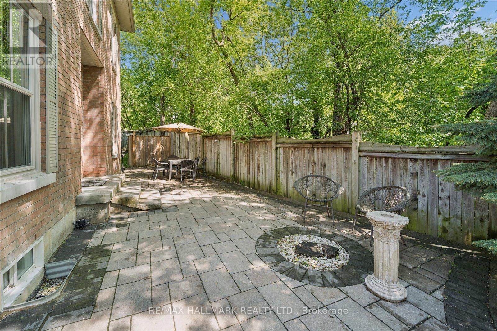 13 E J Lennox Way, Markham, ON