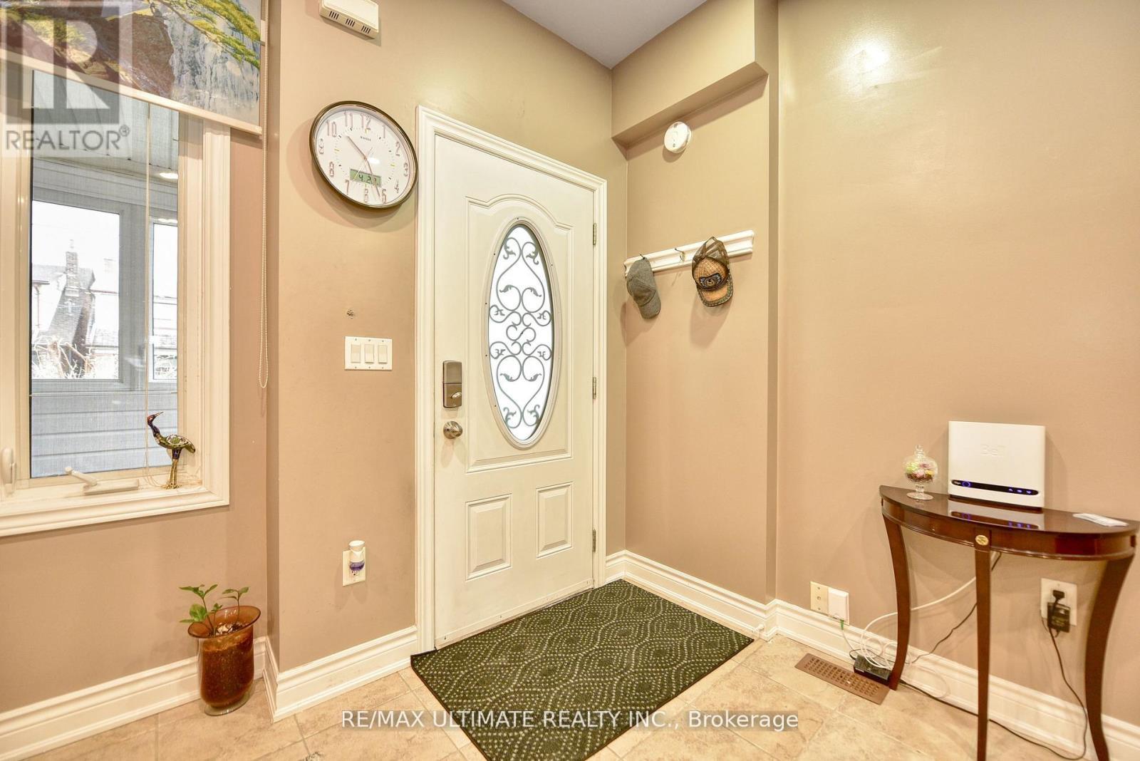 227 Earlscourt Avenue, Toronto, ON