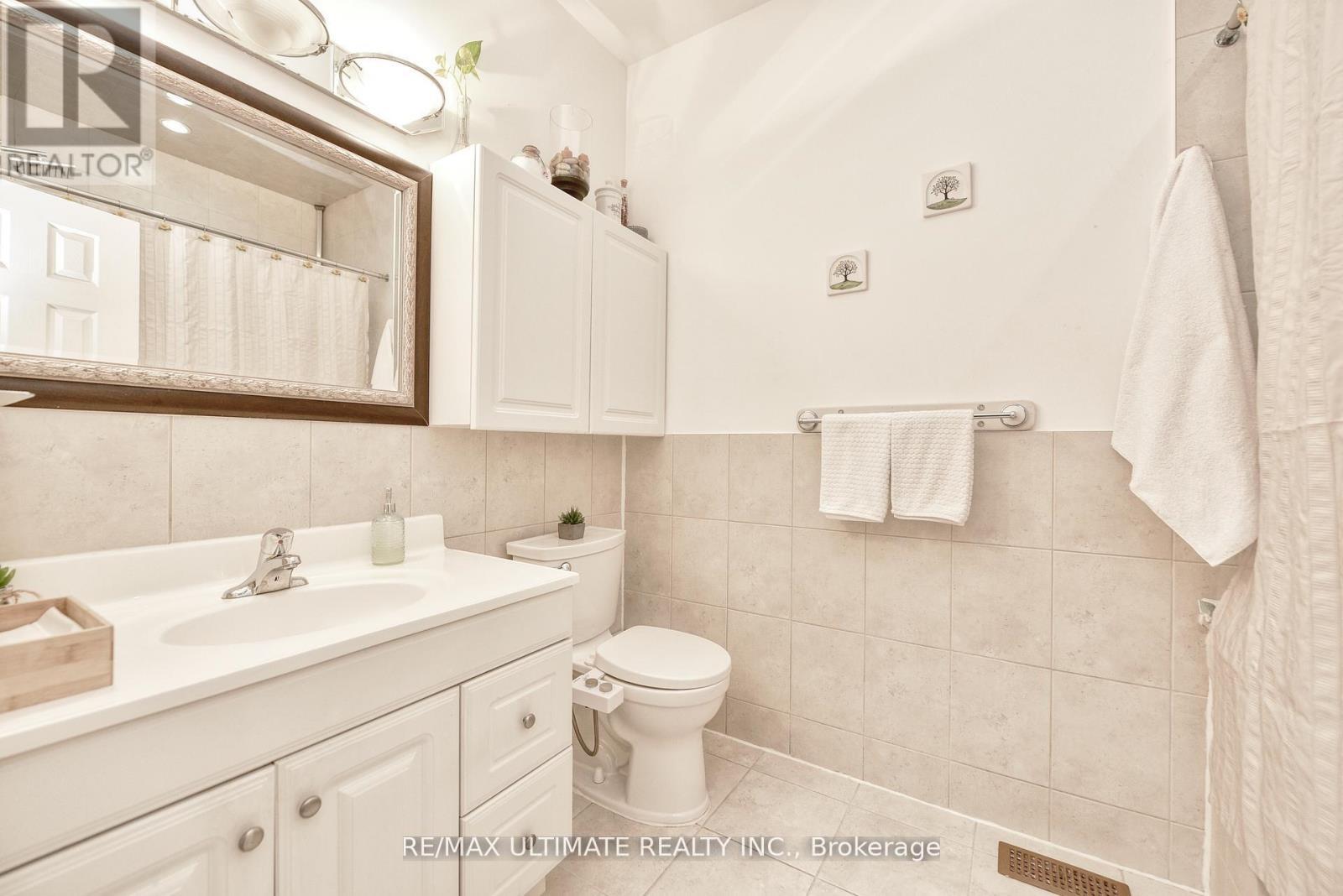 227 Earlscourt Avenue, Toronto, ON