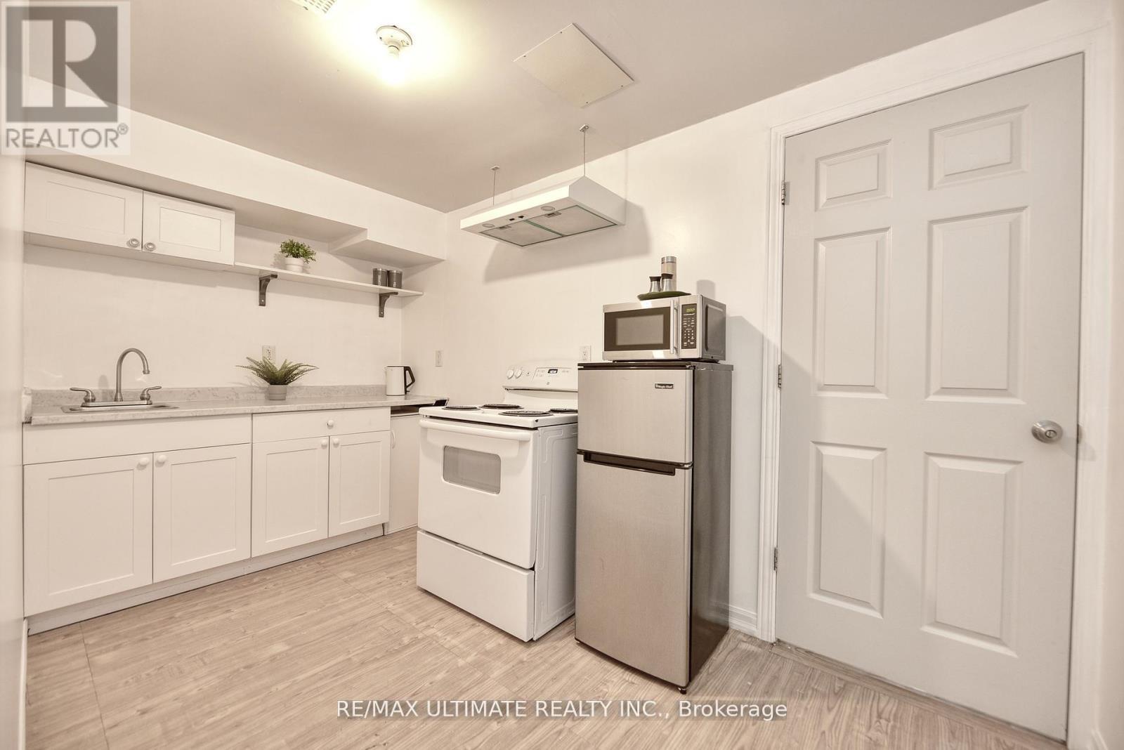 227 Earlscourt Avenue, Toronto, ON