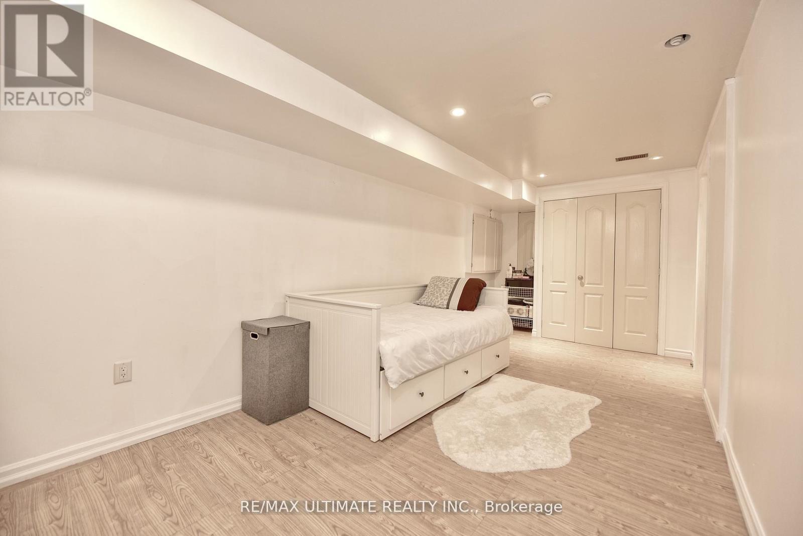 227 Earlscourt Avenue, Toronto, ON