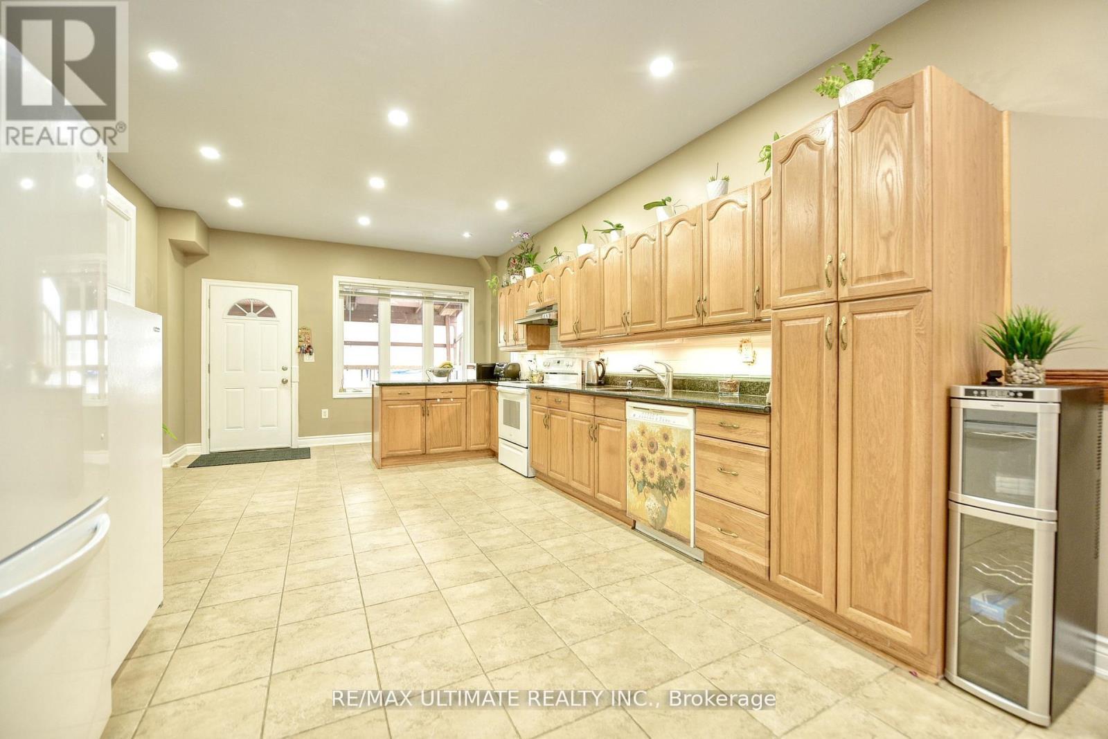 227 Earlscourt Avenue, Toronto, ON