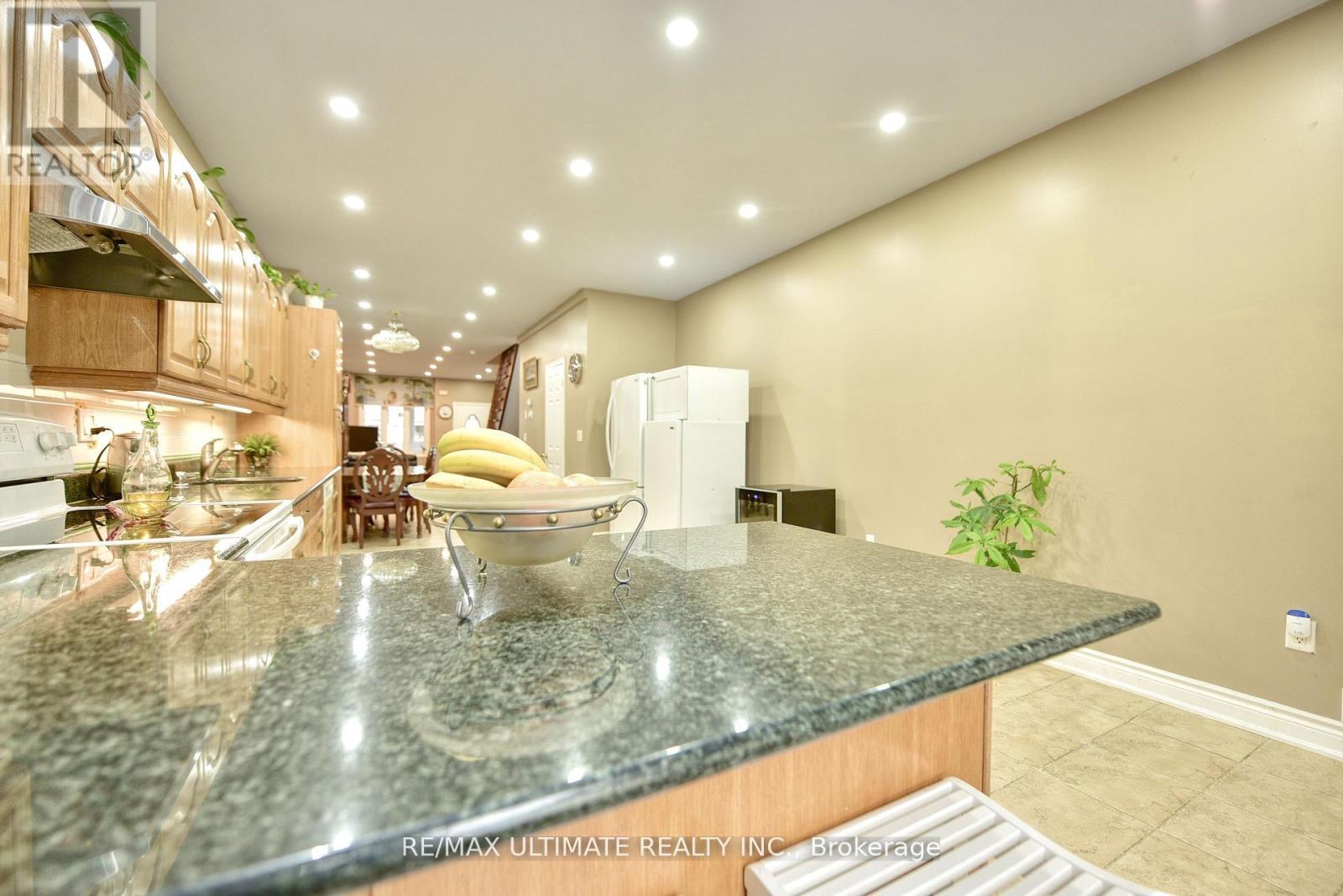 227 Earlscourt Avenue, Toronto, ON