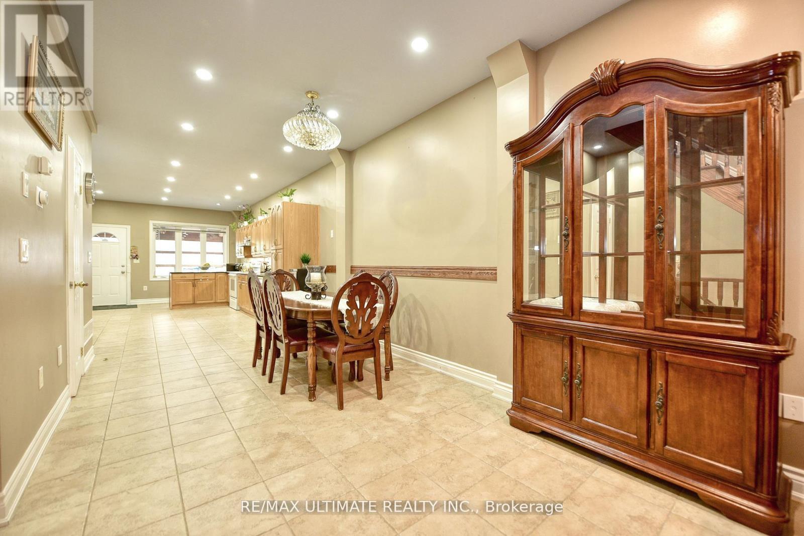 227 Earlscourt Avenue, Toronto, ON