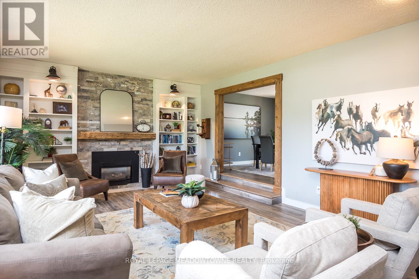 Rustic touches add charm and character - 11276 Amos Drive, Milton, ON