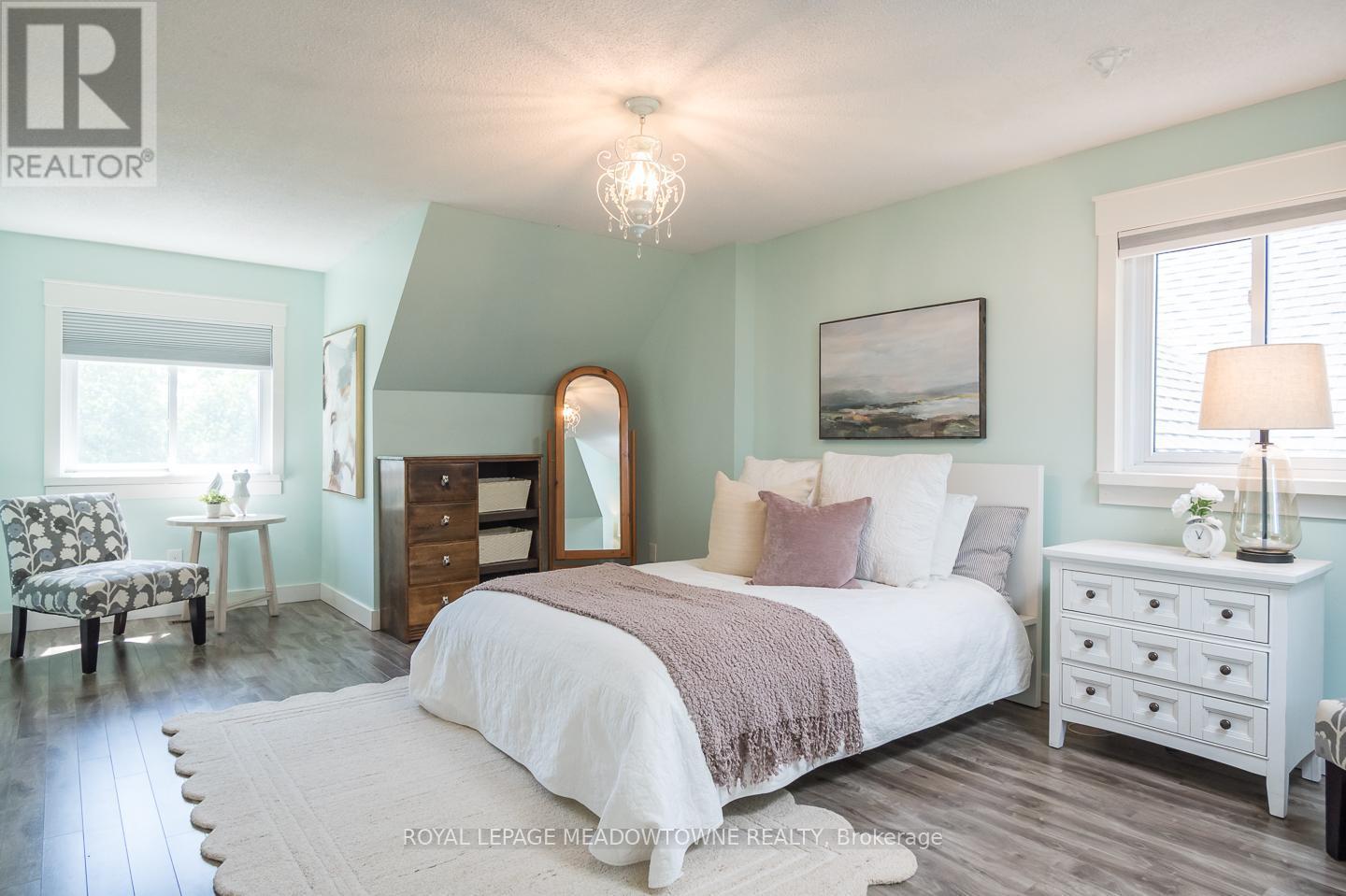 All bedrooms are generously sized - 11276 Amos Drive, Milton, ON