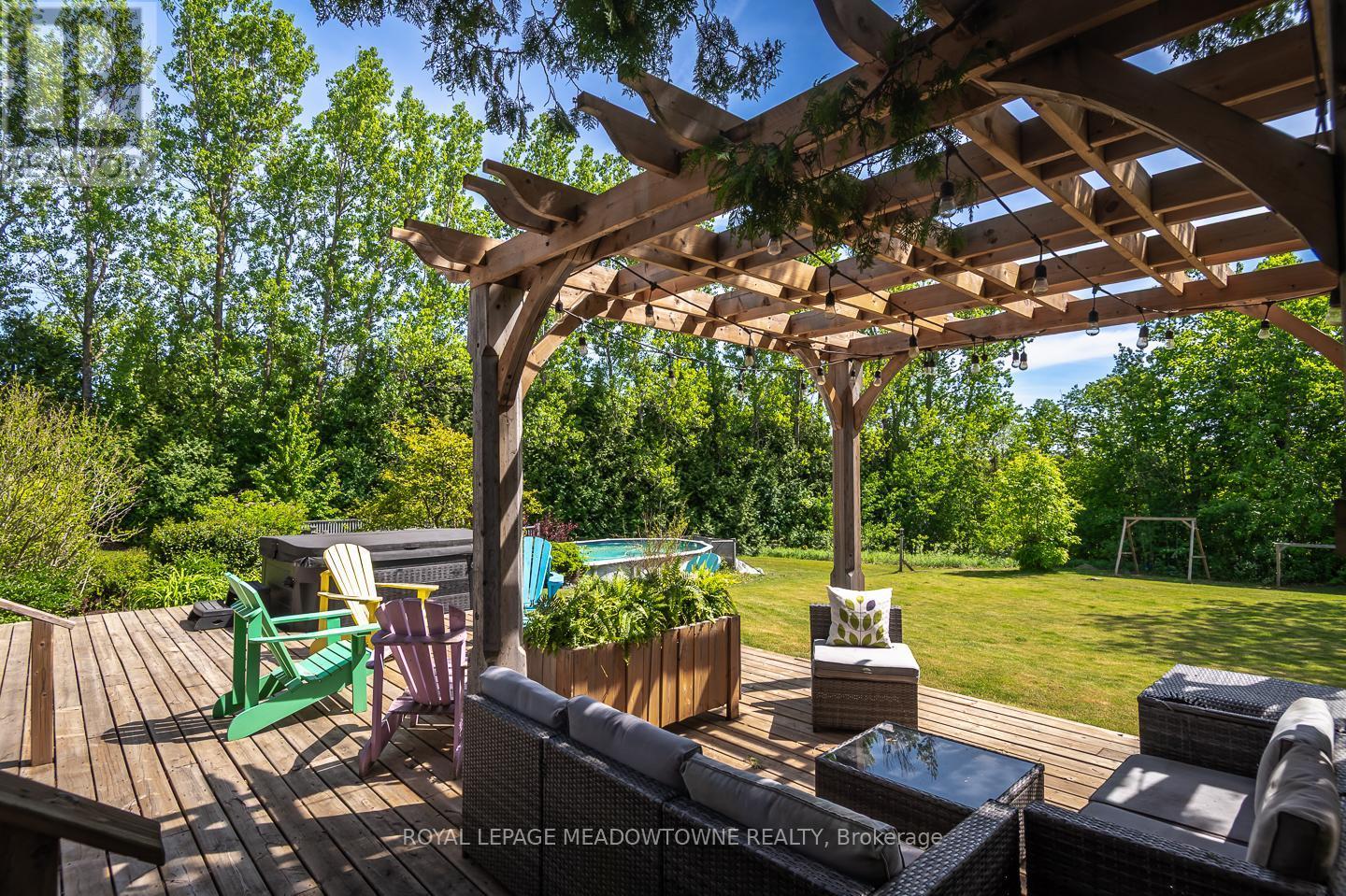 Perfect spot to relax and unwind - 11276 Amos Drive, Milton, ON