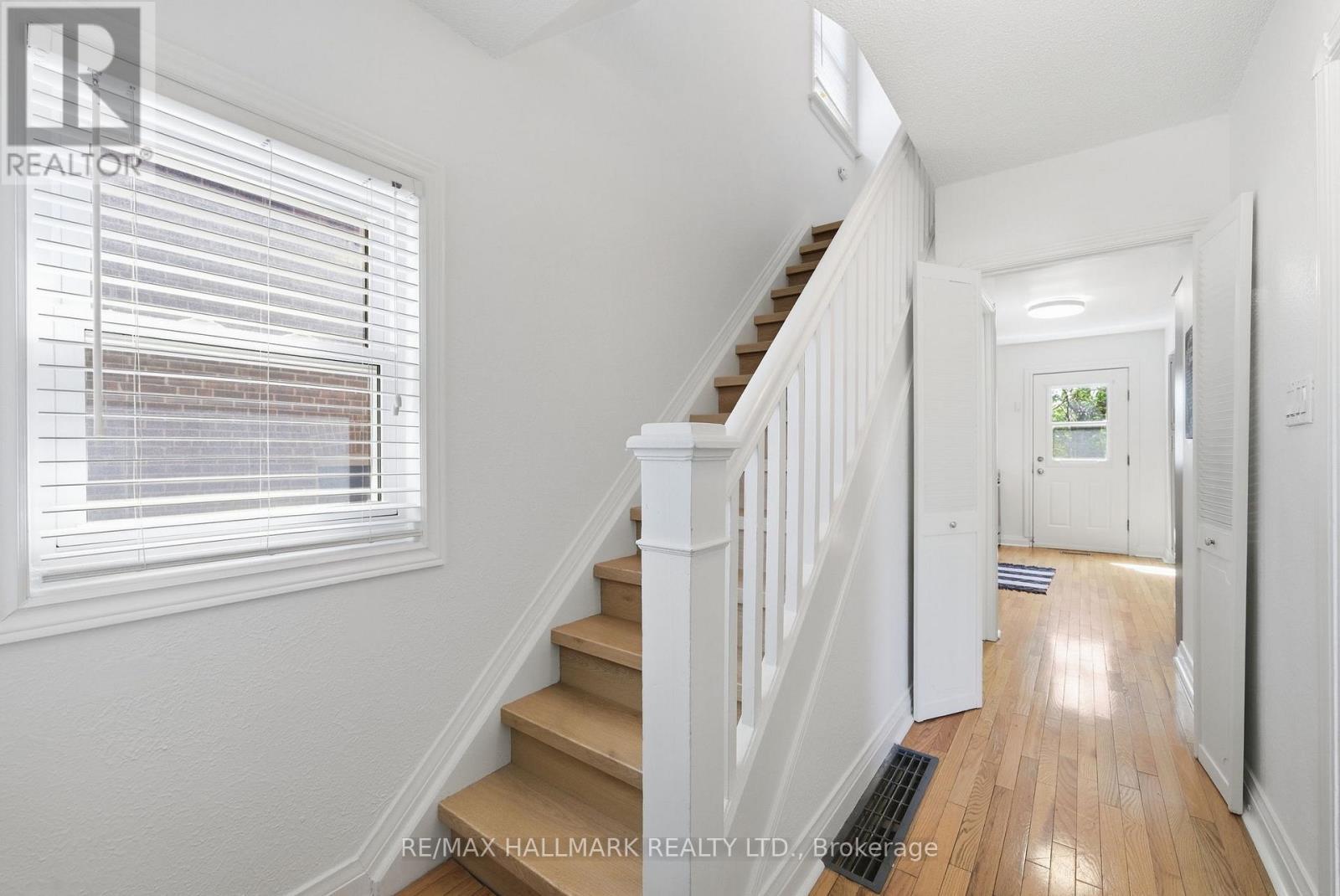 69 Thursfield Crescent, Toronto, ON
