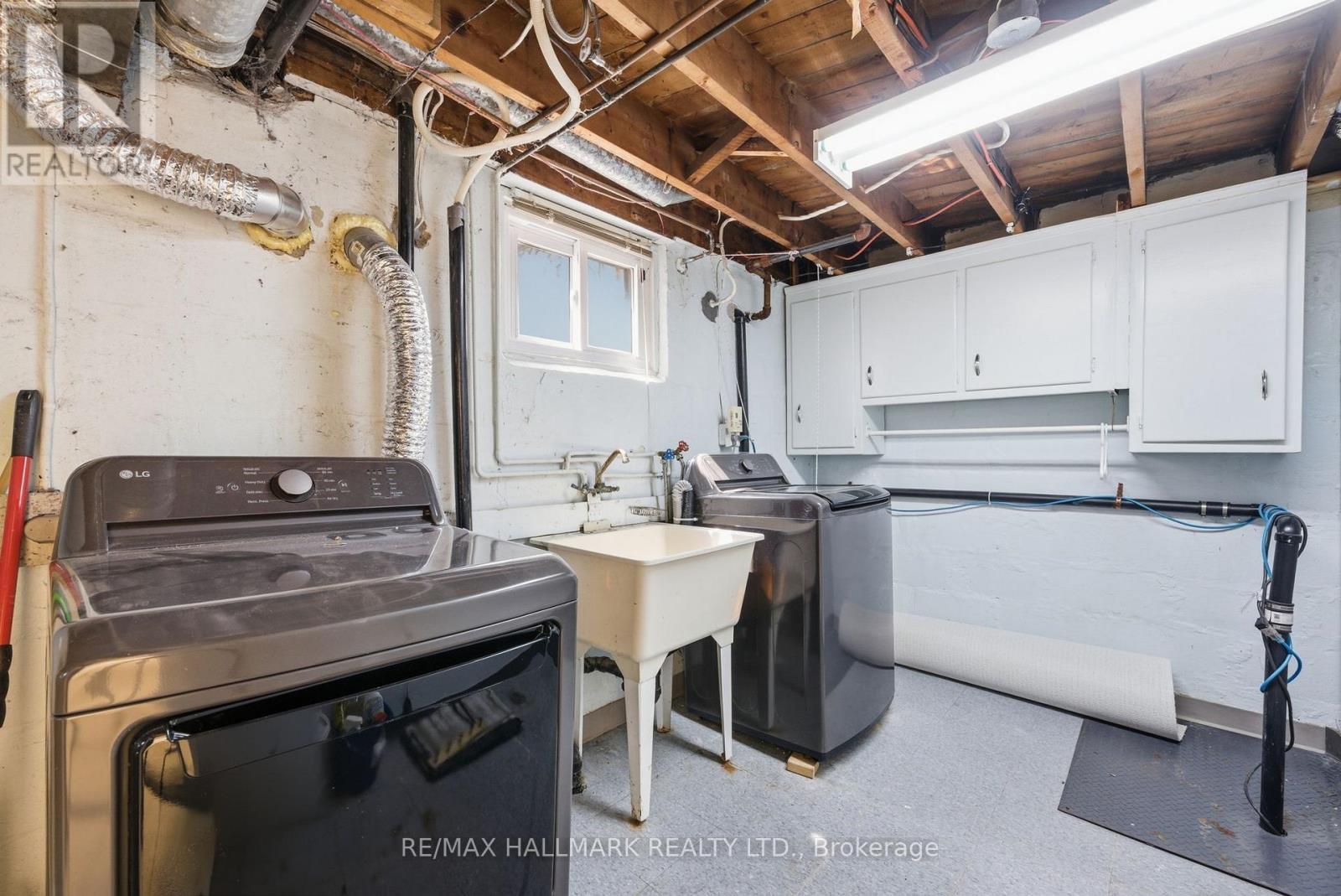 69 Thursfield Crescent, Toronto, ON