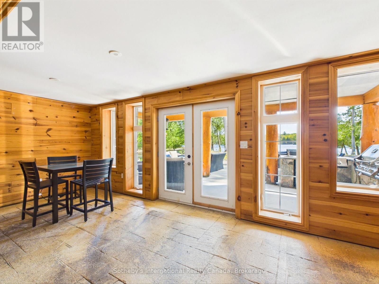 2889 Ahmic Lake Road, Magnetawan, ON