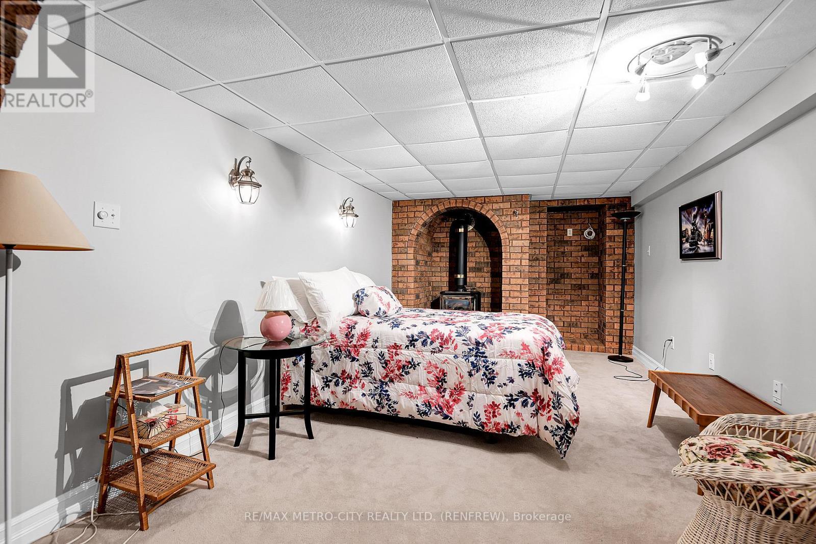 115 Ivy Avenue, Renfrew, ON