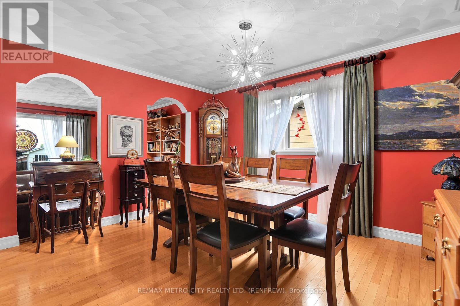 115 Ivy Avenue, Renfrew, ON