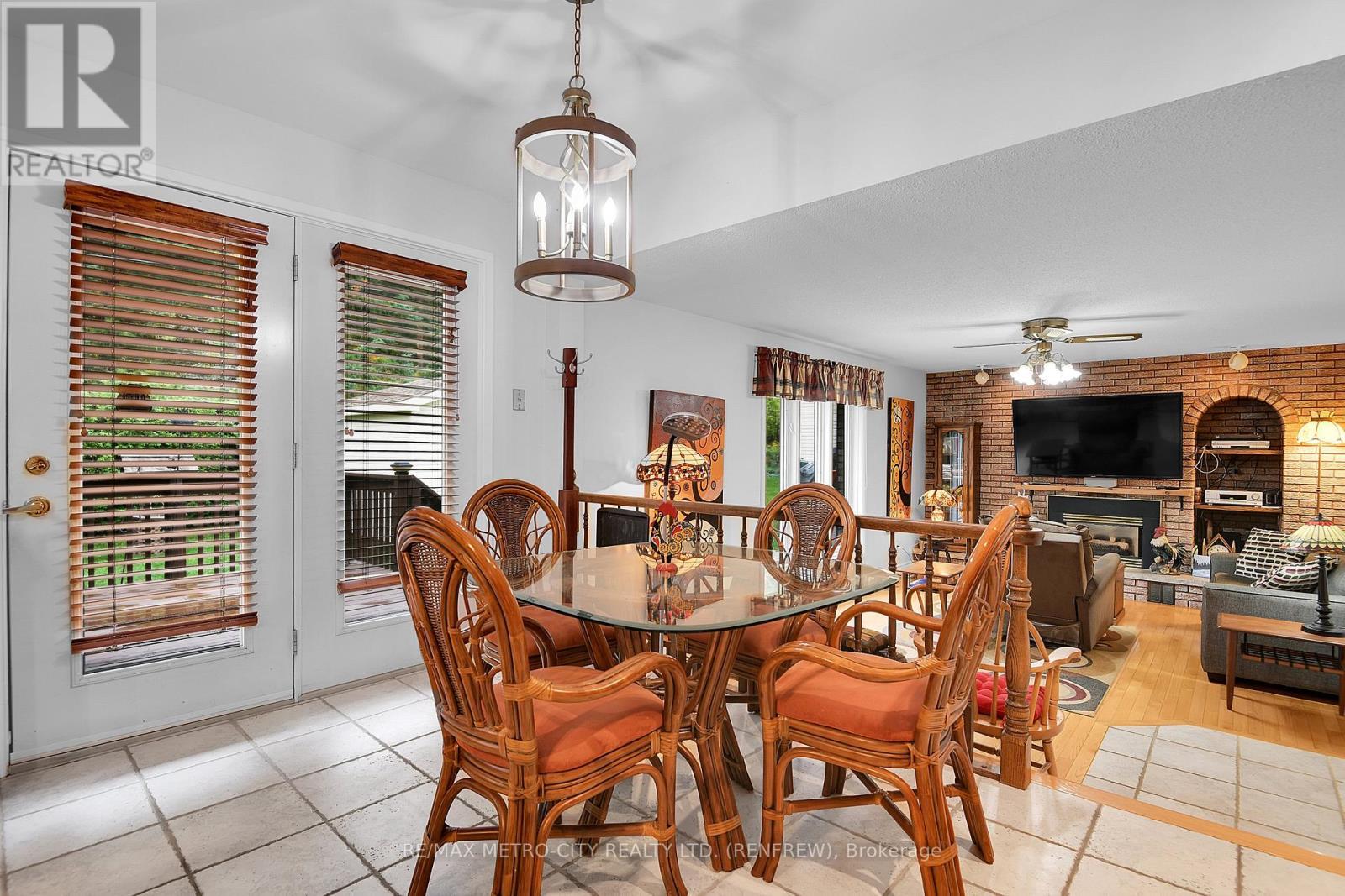 115 Ivy Avenue, Renfrew, ON