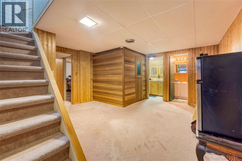706 Esser Crescent, Sarnia, ON