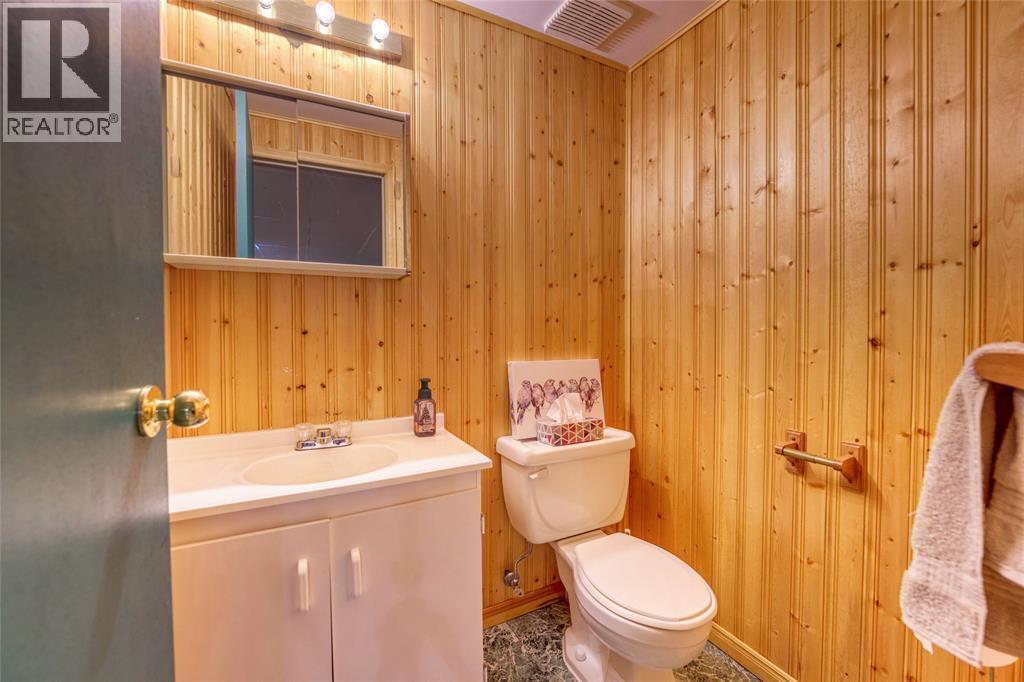706 Esser Crescent, Sarnia, ON