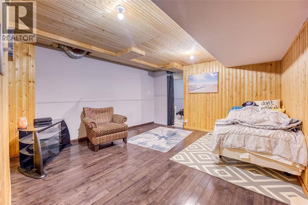 706 Esser Crescent, Sarnia, ON