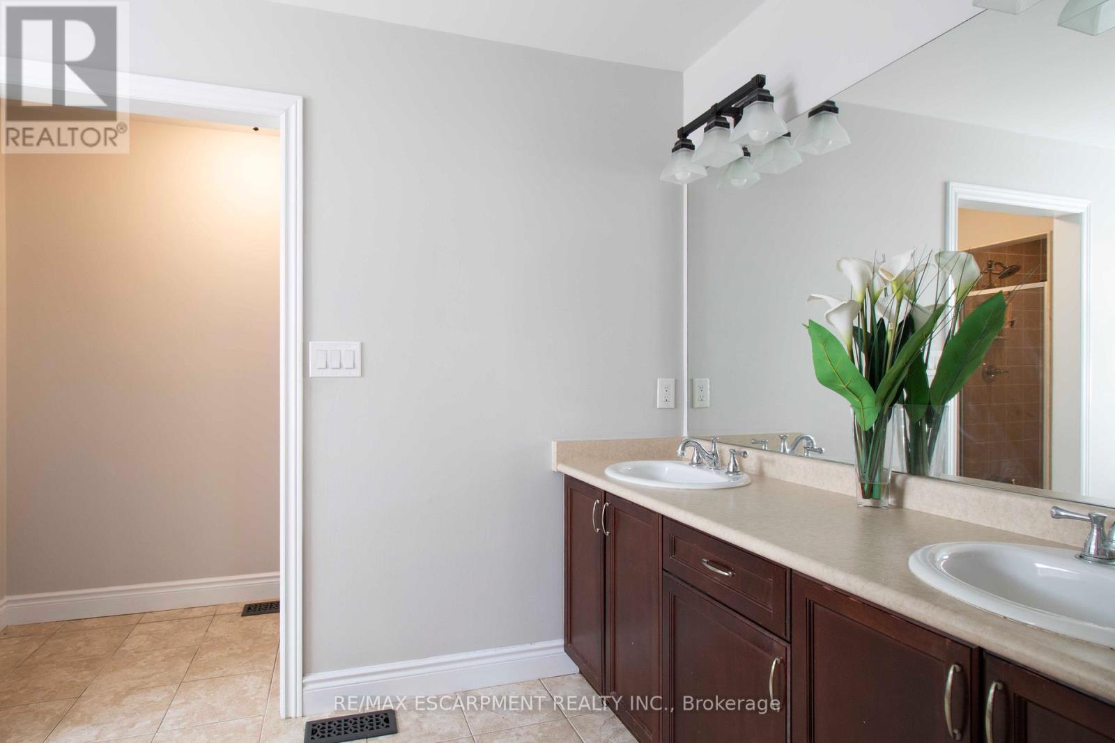4644 Ethel Road, Burlington, ON