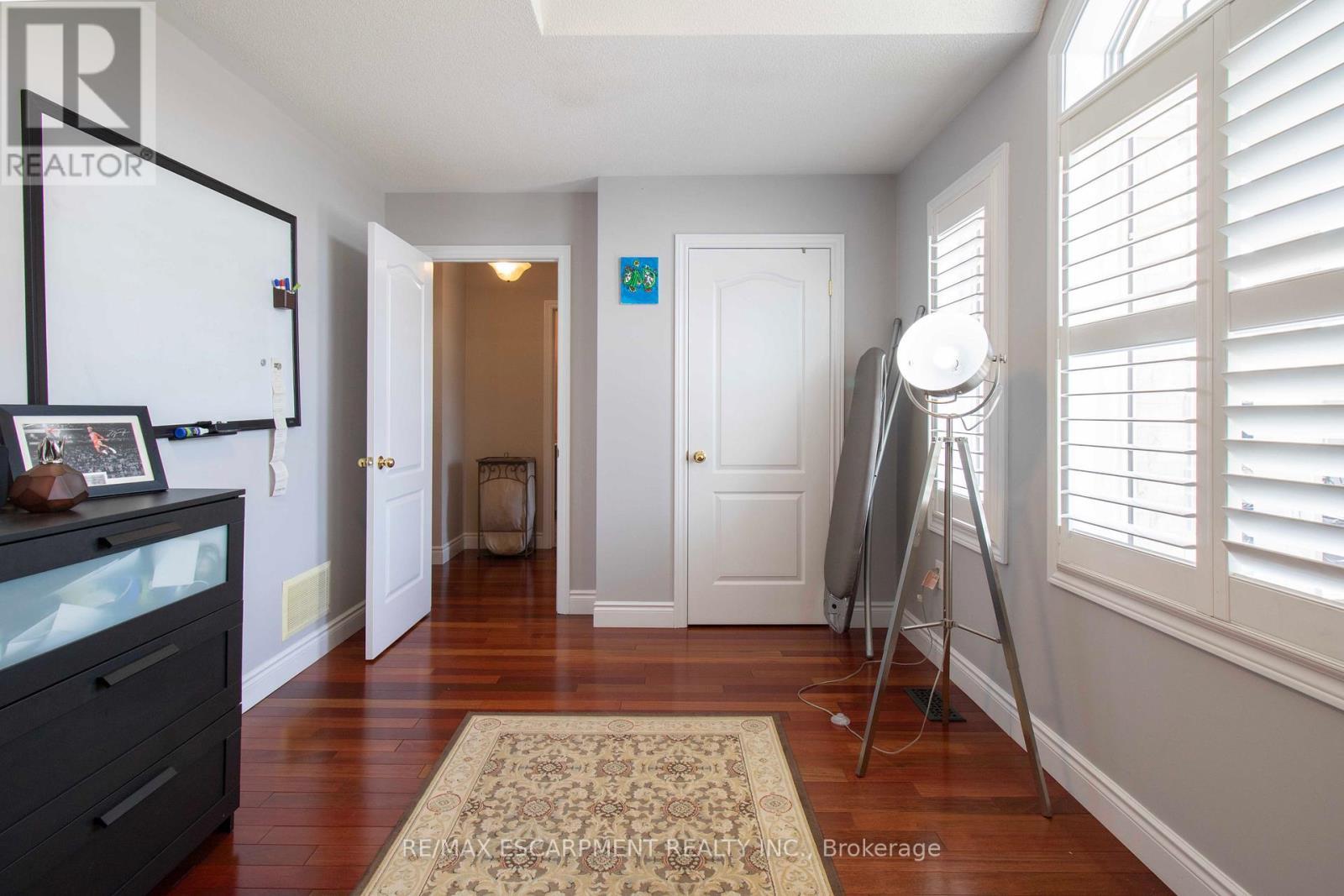 4644 Ethel Road, Burlington, ON