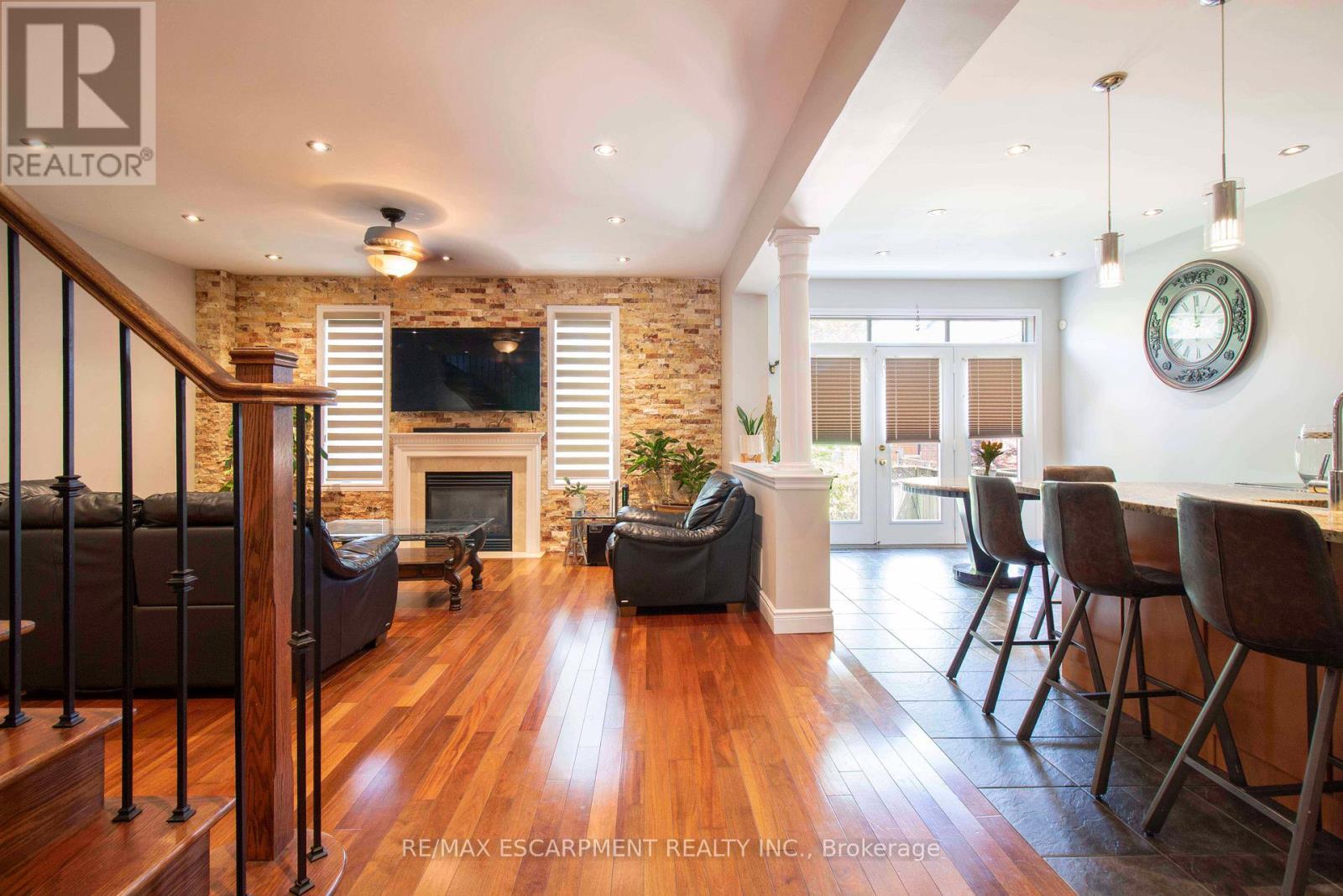 4644 Ethel Road, Burlington, ON