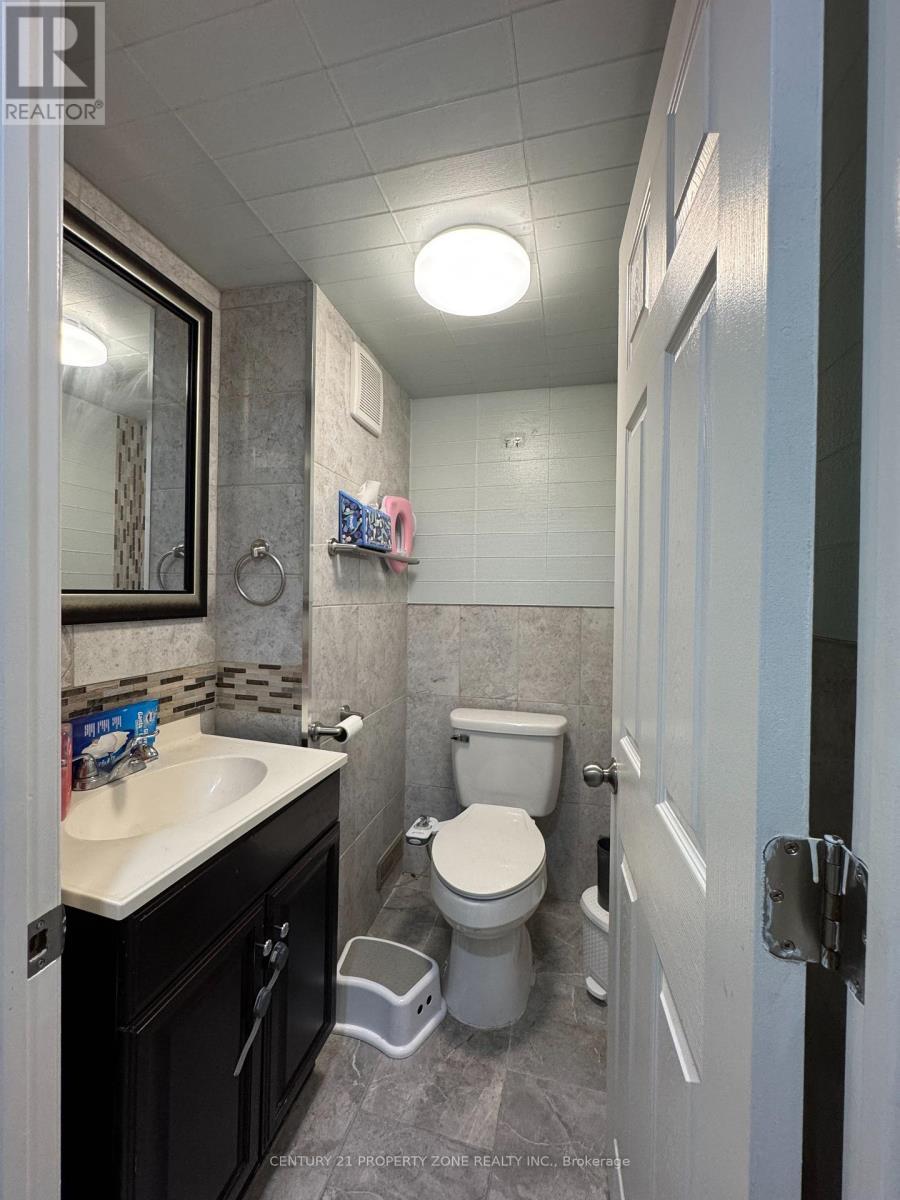 33 Flowertown Avenue, Brampton, ON