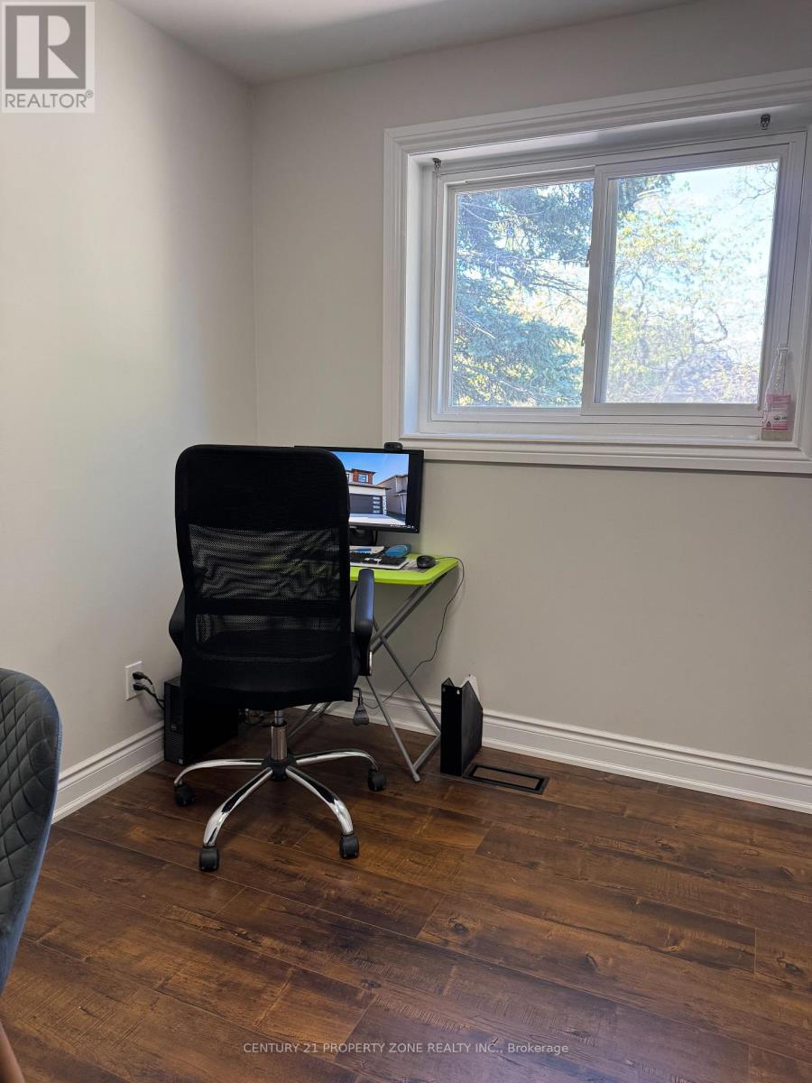 33 Flowertown Avenue, Brampton, ON