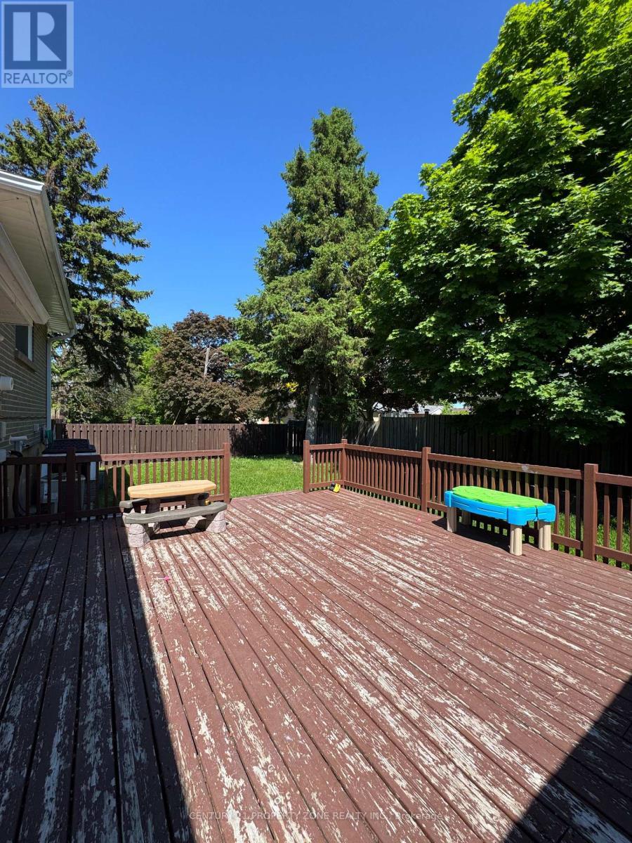 33 Flowertown Avenue, Brampton, ON