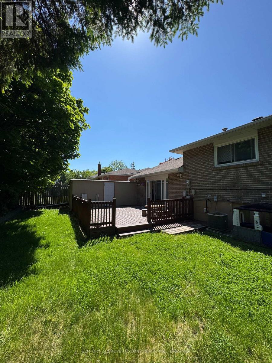 33 Flowertown Avenue, Brampton, ON
