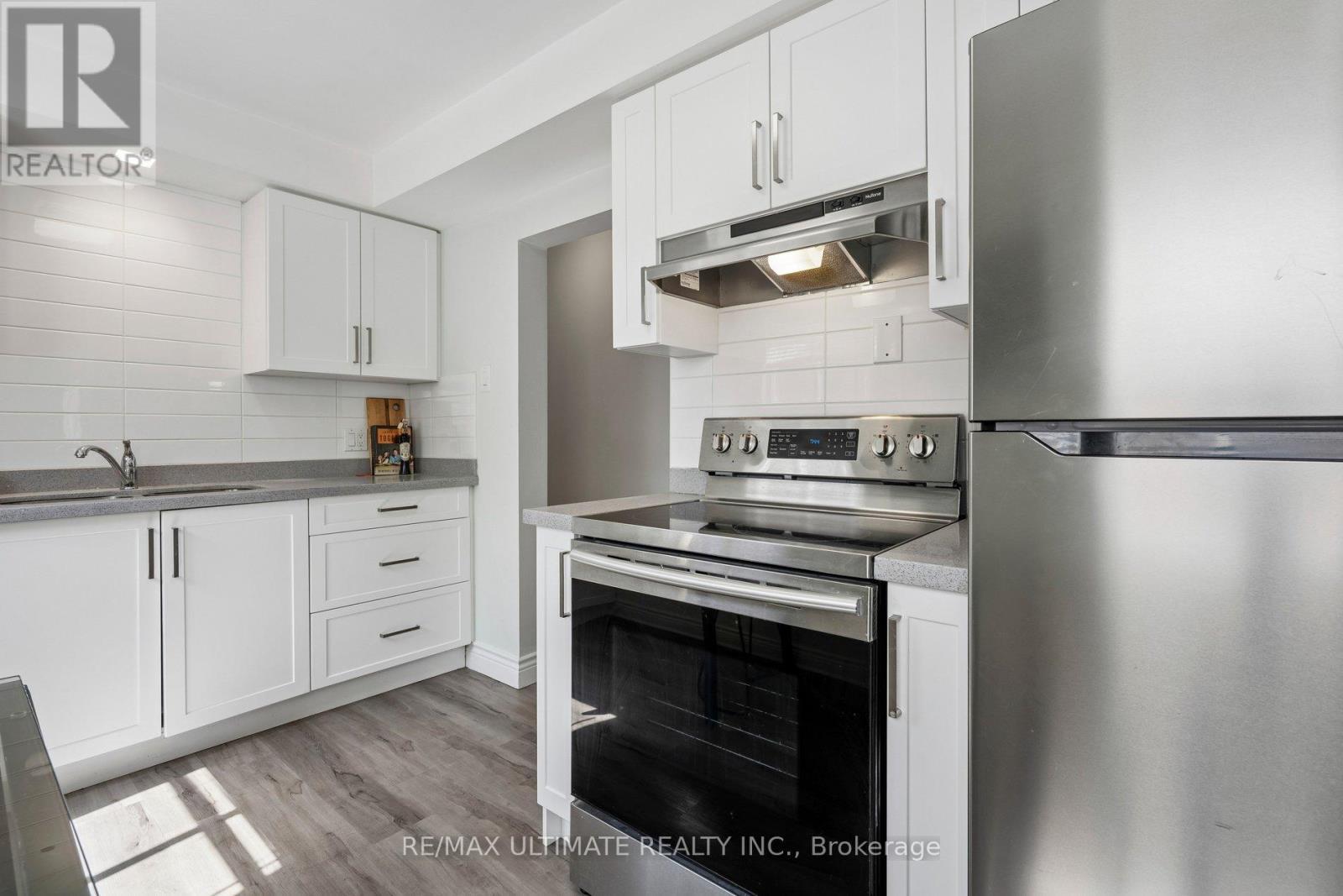 Main - 34 Compton Crescent, Toronto, ON