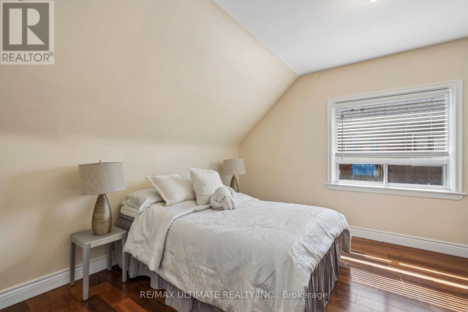 Main - 34 Compton Crescent, Toronto, ON